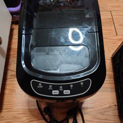 magic chef ice maker