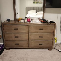 Used Dresser With Mirror