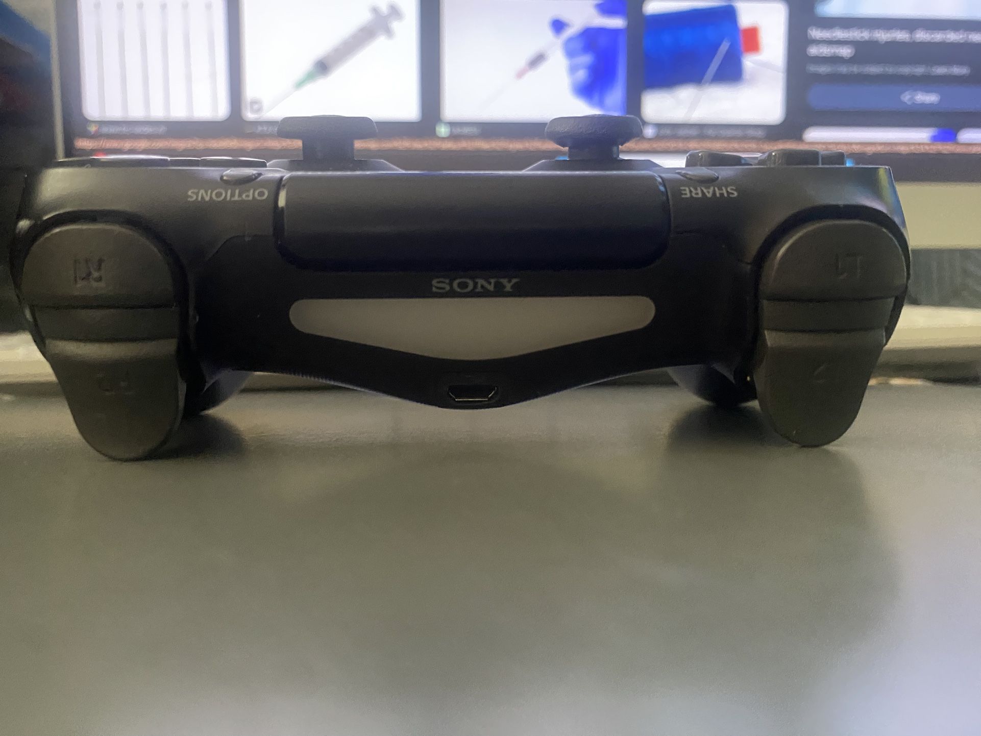 PS4 CONTROLLER WITH CHARGER