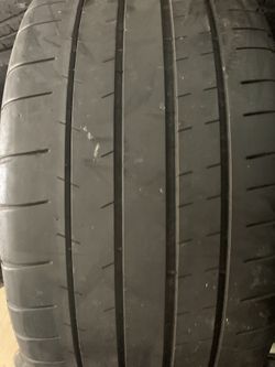 Tires 245-35r18 Michelin