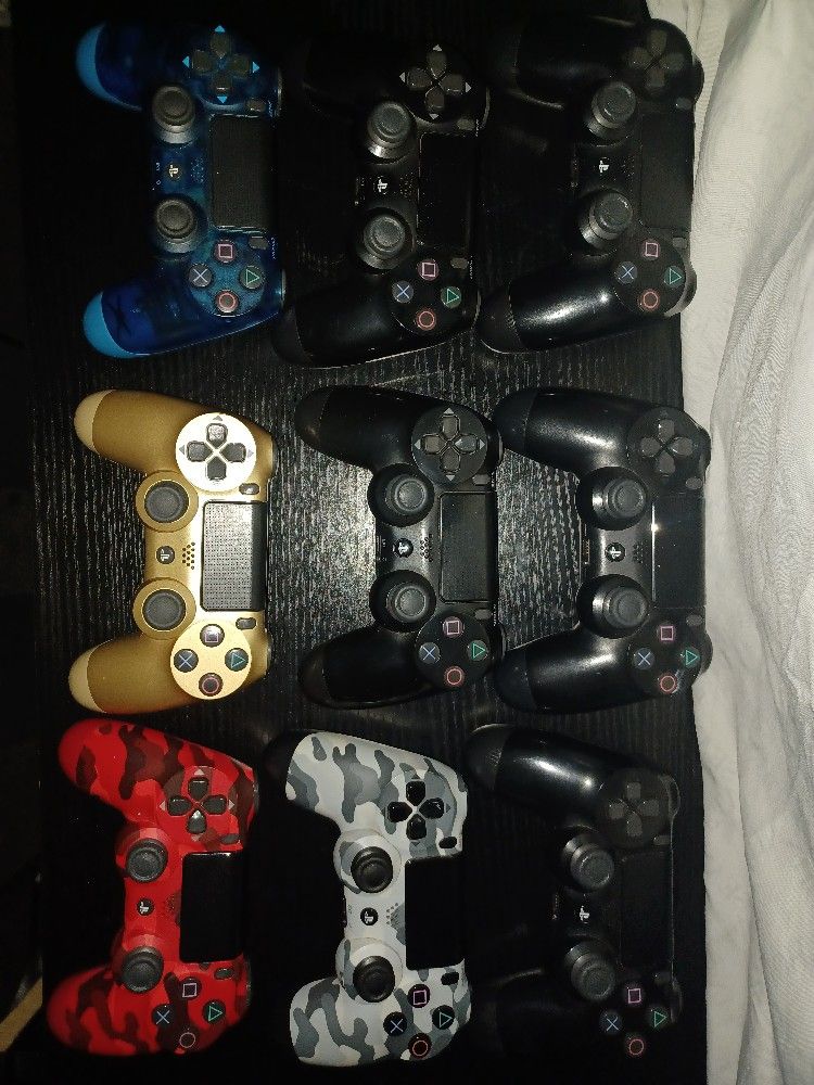 PS4 Controllers