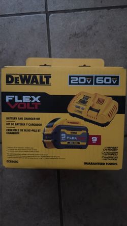 Dewalt FlexVolt 9AH Battery and Charger Set