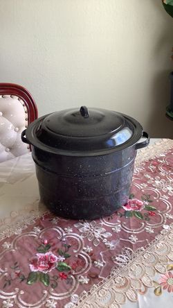 Kitchen pot