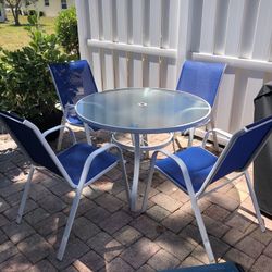 42” Patio Table And 4 Chairs 