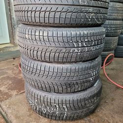 4 Tire 215-60-17 For Sedans, Minivans, and Crossovers