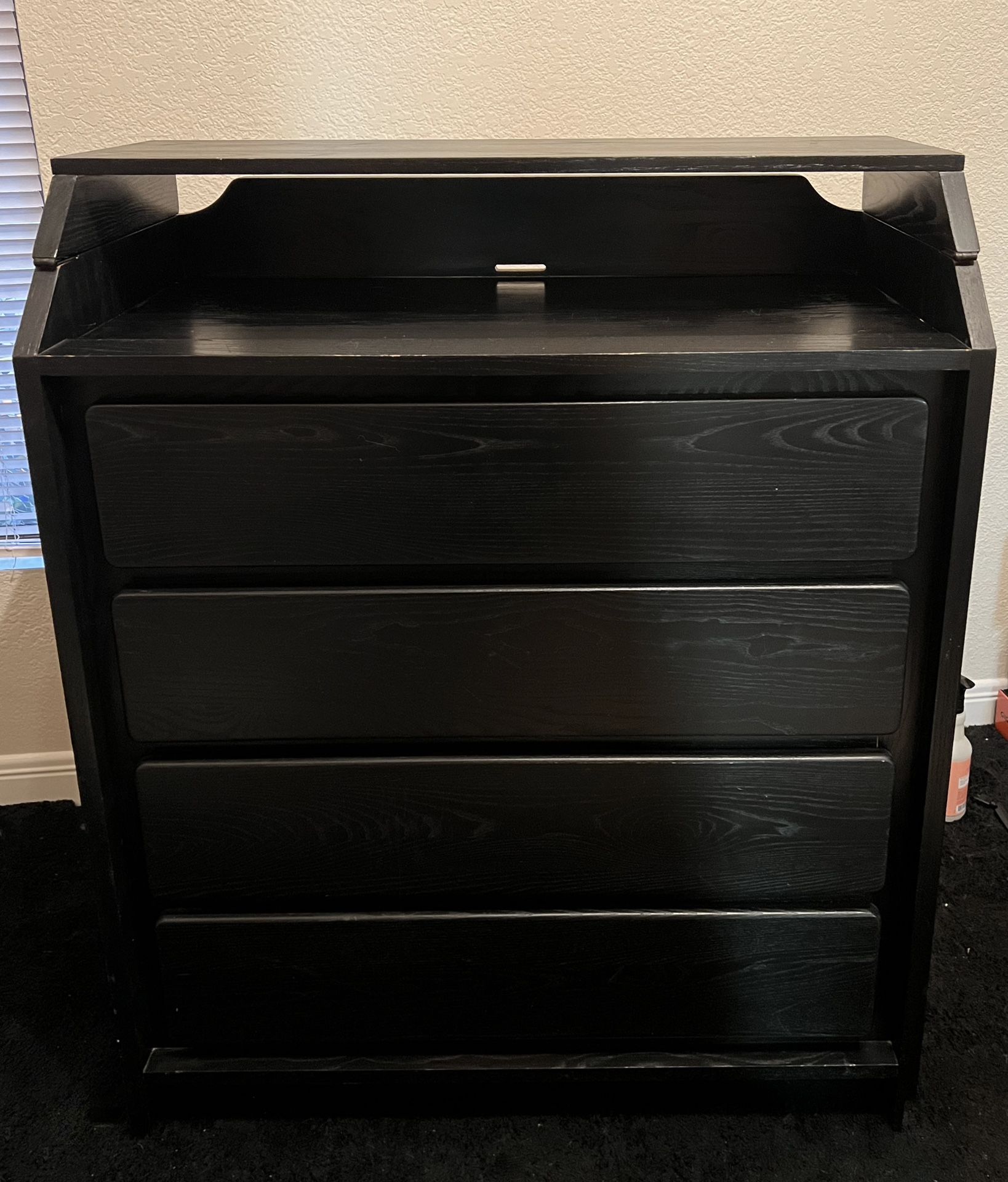 Dresser w/ Changing Table