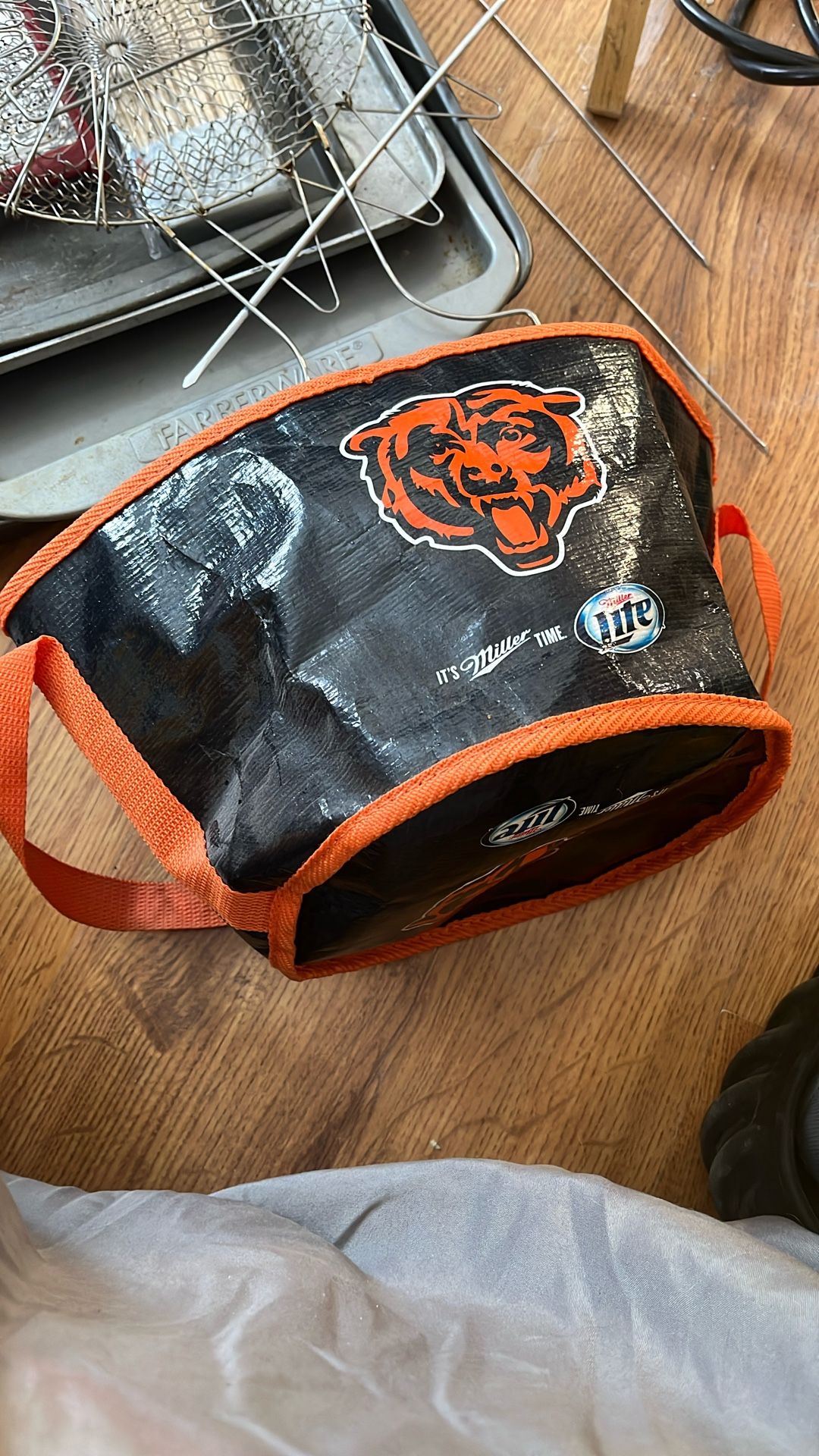 Bears Six Pack Cooler