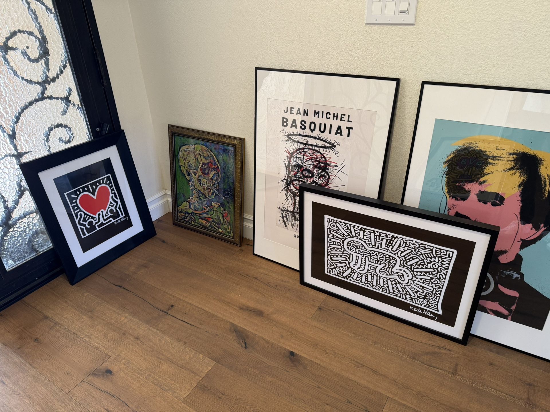 Must See. Large Art Collection