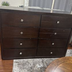 8 Drawers Dresser
