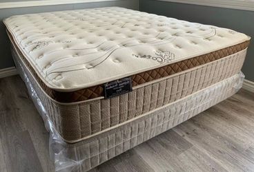 Queen Organic Cloud Edition Europillow Top 12inch Matres Andboxspring!!