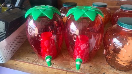 Strawberry Shape Plastic Drink Dispensers