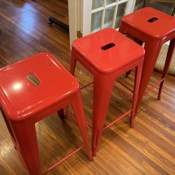 Bar stools red