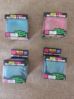 Needoh nice cube glitter and glow authentic