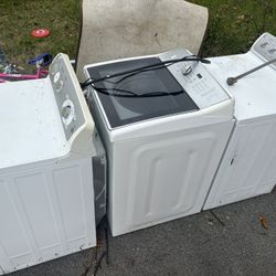 FREE FOR SCRAP OR REPAIRING 1 WASHER 2 DRYERS 65” 4k smart TV and chainsaws