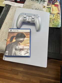 PS5 Used With Controller and Last Of Us Part 1