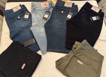Mens 34,36 True Religion shorts