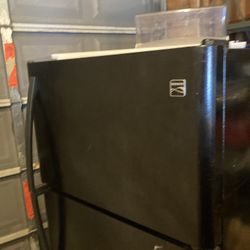 Kenmore Refrigerator 