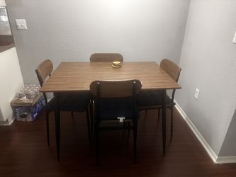 5 Piece Dining Set