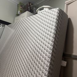 Layla mattress queen size