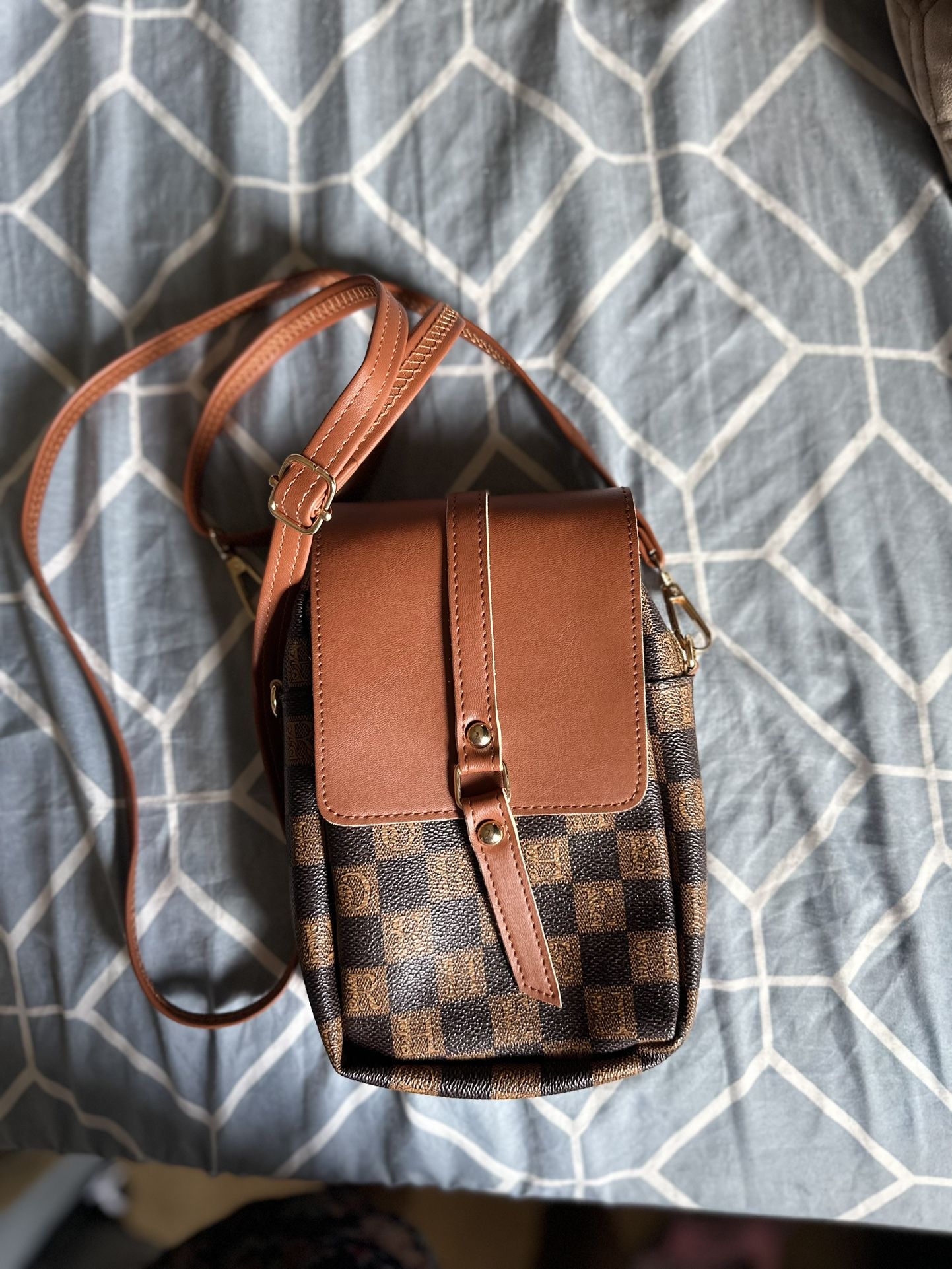 New Vertical Mobile Phone Bag