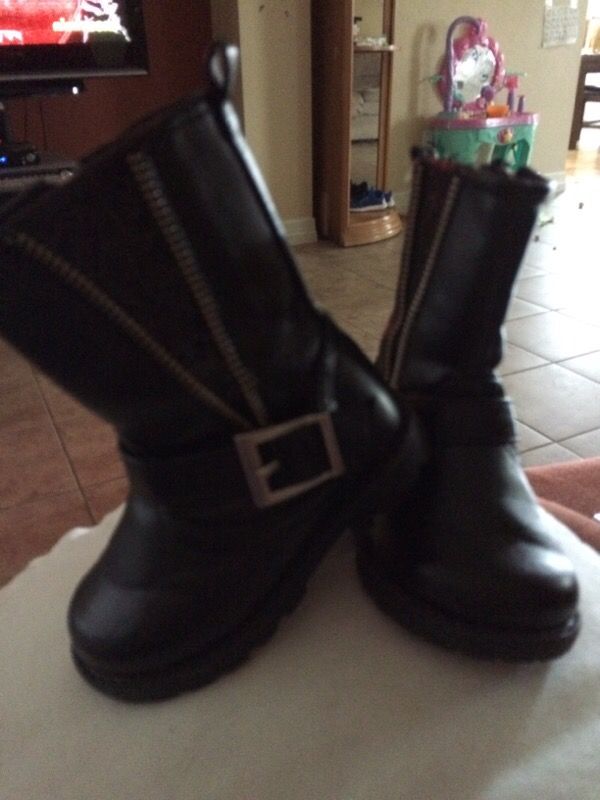 Baby girl boot