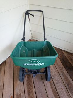 Scott's Standard Broadcast Spreader