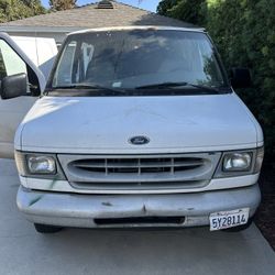 1999 Ford E-350