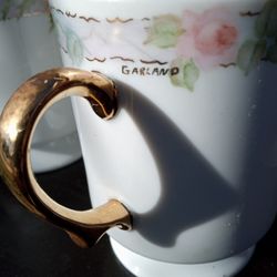 4 VINTAGE GARLAND FLORAL MIST