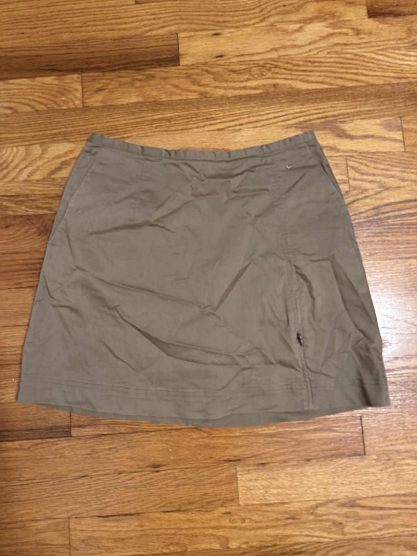Nike Golf/Tennis/Pickleball Brown Dri-Fit Skort - Size Small