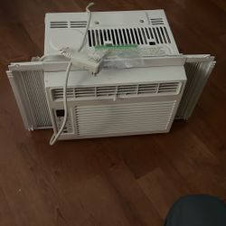 GE Room Air Conditioner 6000BTU/H Model AWFS06BWL1