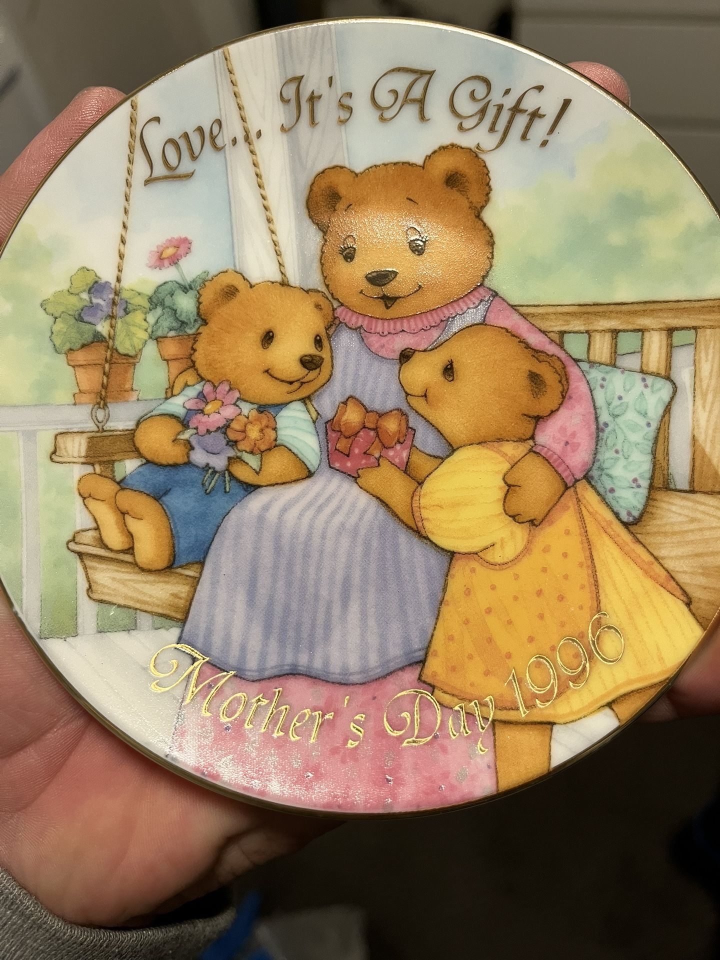 22 K Gold Plate Colectable