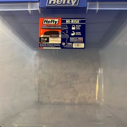 Hefty 72qt Totes