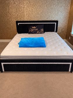 King bedframe