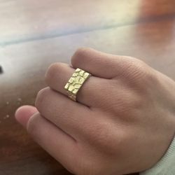 10k gold ring 150$ and it’s yours 
