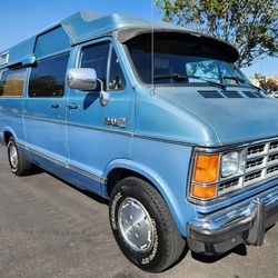 1986 Dodge Ram Van