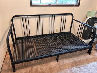 Bedframe/twin/full