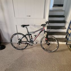 Fuji Outland RC Team Bicycle Like New Condition