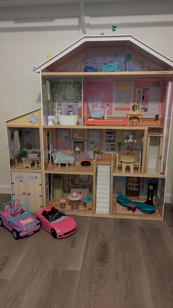 KidKraft Majestic Mansion Wooden Dollhouse