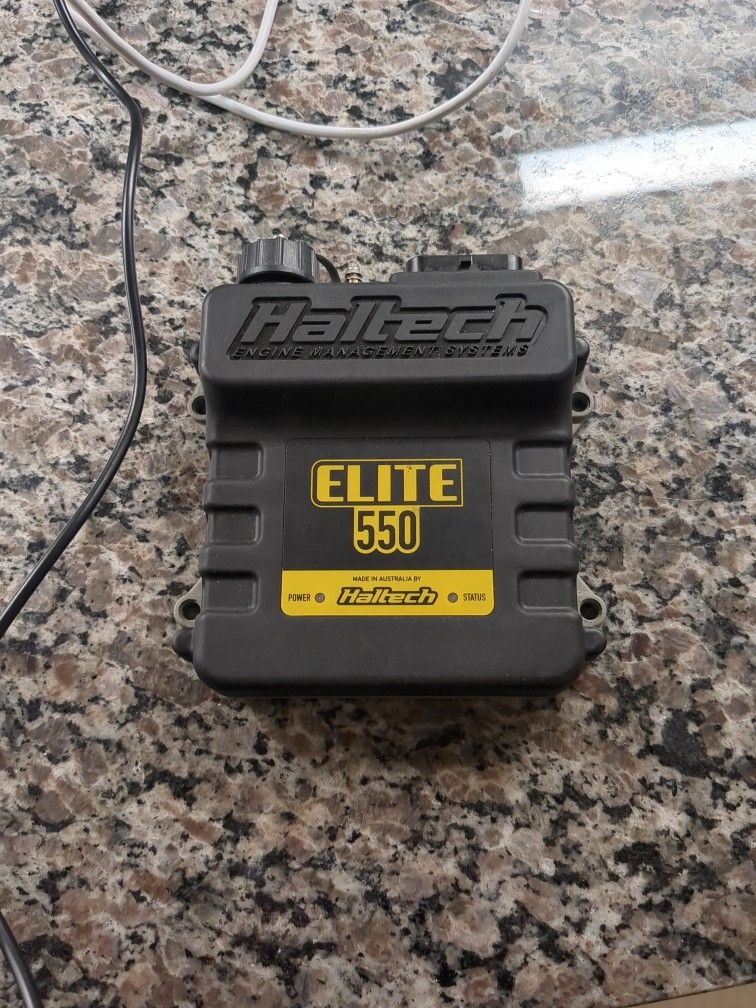 Haltech Elite 550 ECU