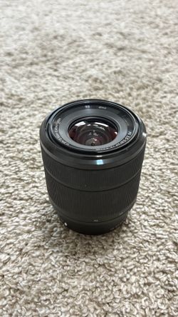 Sony FE 28-70mm OSS Full-Frame E-Mount Kit Lens
