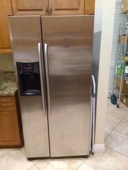 GE Side-by-side Refrigerator