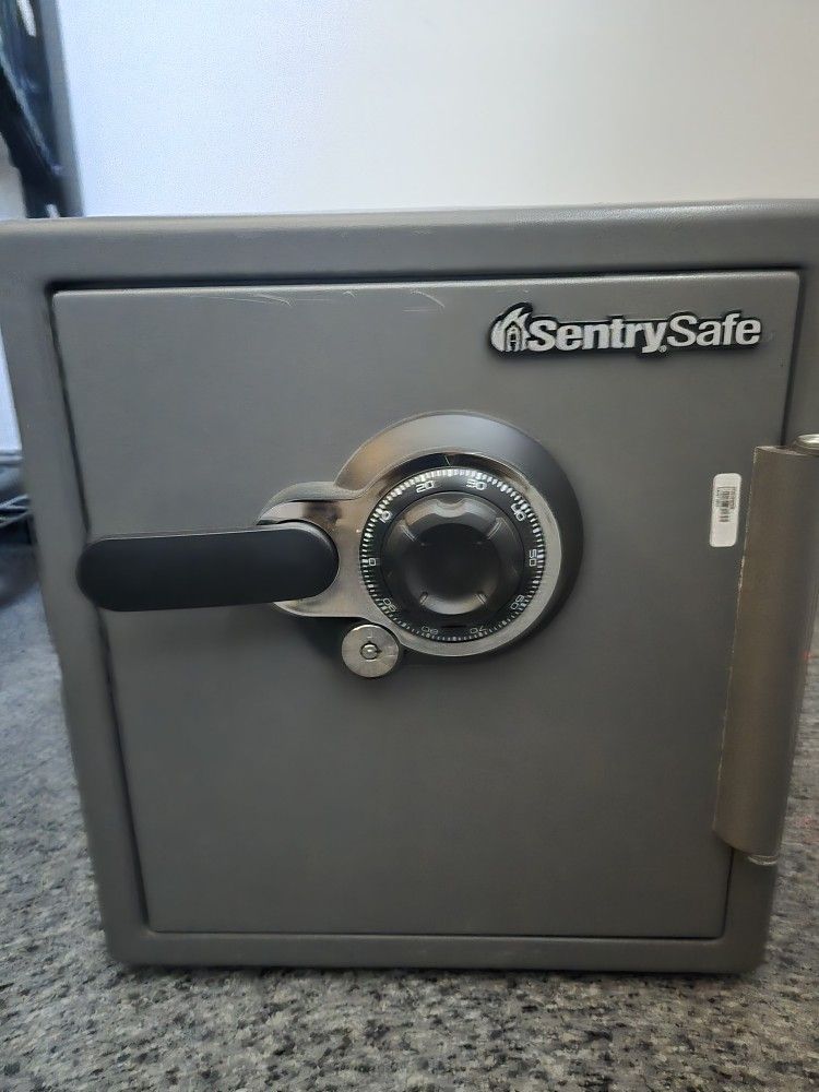 Small Safe with Key And Manual