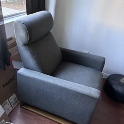 $5 Recliner Couch