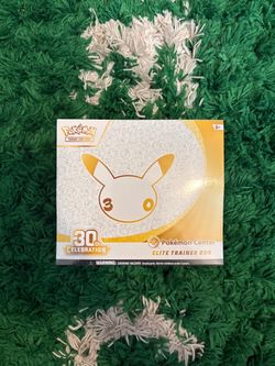 Pokemon Pokemon Center 30th Celebration Elite Trainer Box