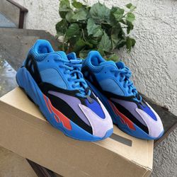 Yeezy Boost 700