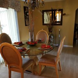 Dining Table & Chairs