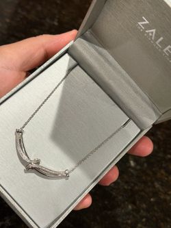Zale’s necklace
