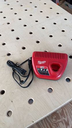 Milwaukee m12 charger like new