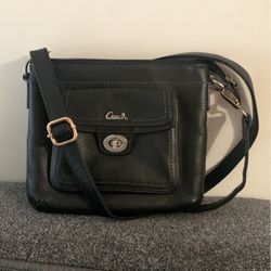 Coach (crossbody purse/black)
