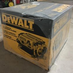Dewalt Planer DW735
